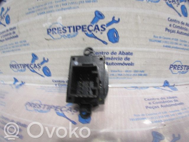 Wing mirror switch   04793860AB