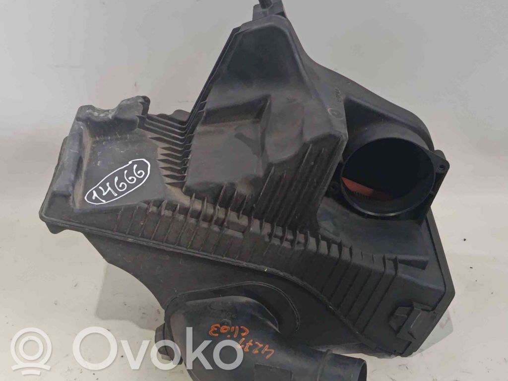 Renault Clio III Air filter box 