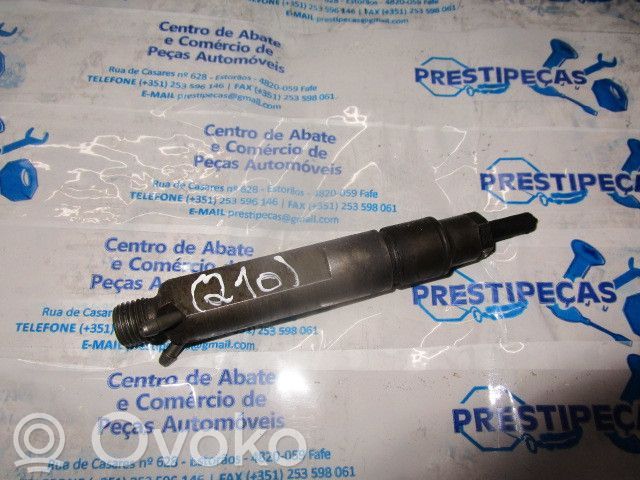 Inyector de combustible   028130202P