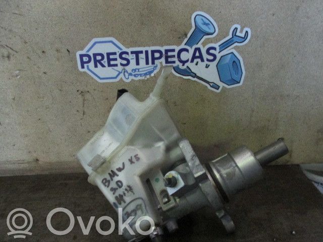 Master brake cylinder   320669062