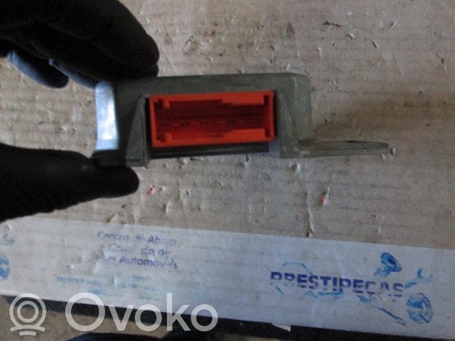 Renault Megane I Airbag control unit/module 