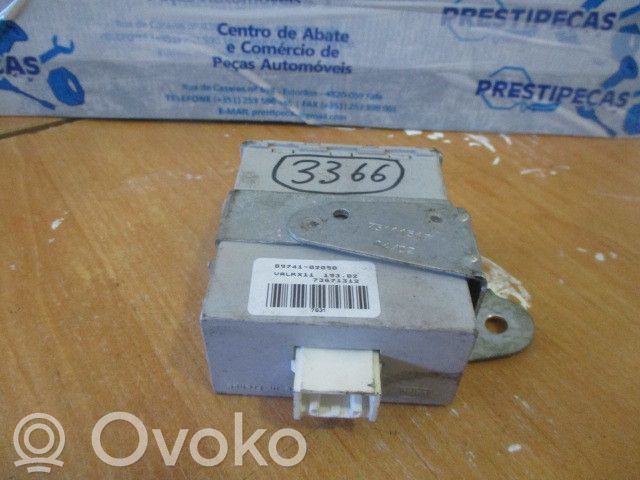 Unidad de control/módulo del bloqueo de puertas   8974102090,FECHOCENTRAL