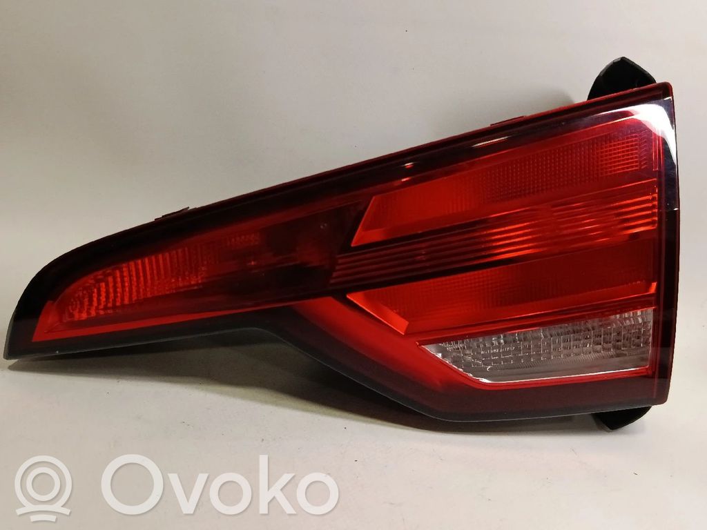 Tailgate rear/tail lights   8W9945076