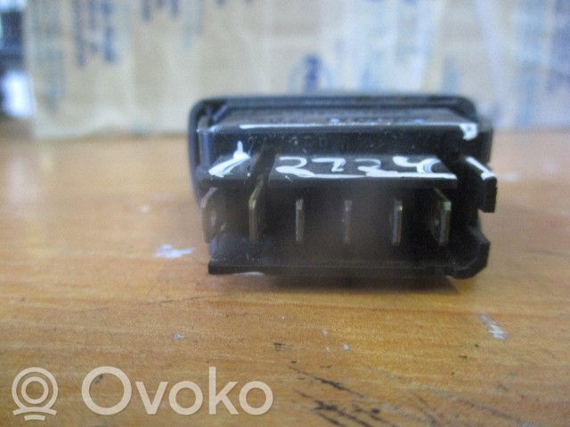 Electric window control switch   421119H,VIDROFRENTEDRT