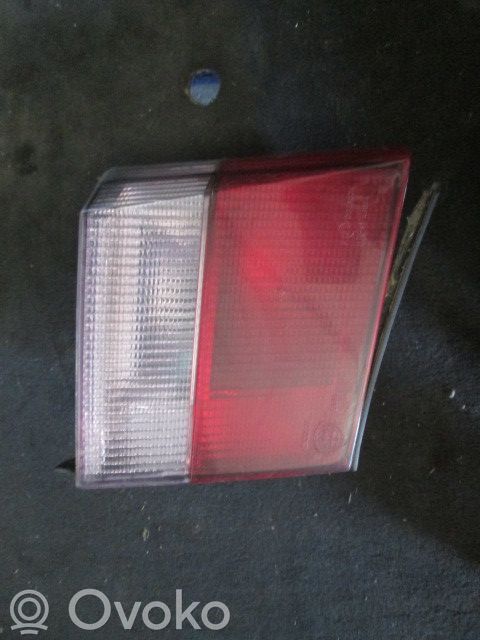 Lancia Dedra Takaluukun takavalot 