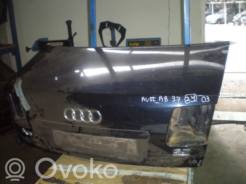 Audi A8 S8 D2 4D Heckklappe Kofferraumdeckel 