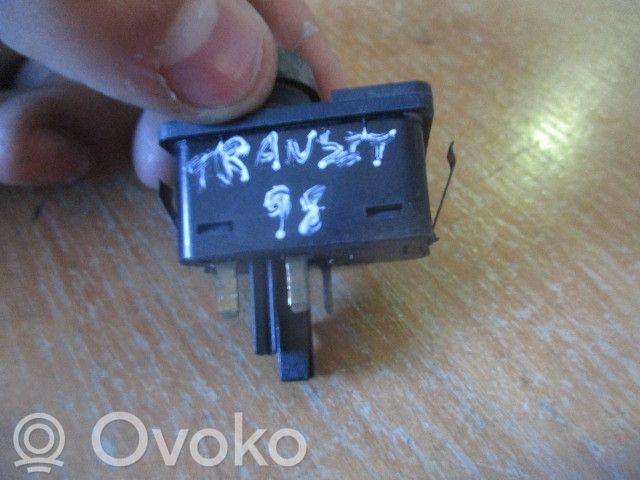Light switch   95VB13752AA,LUZDETETO