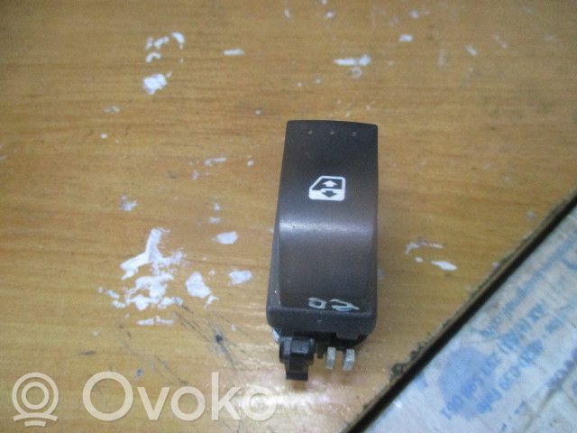 Renault Clio II Electric window control switch 