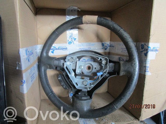 Toyota Yaris Руль 