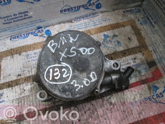 BMW X5 E53 Вакуумный насос 