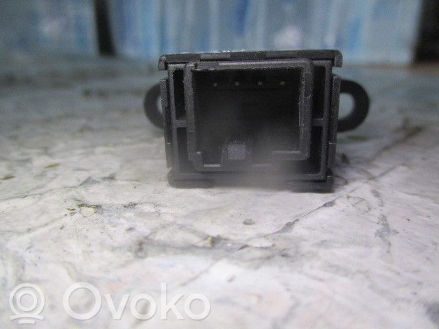 Multifunctional control switch/knob   51028H,TRIP