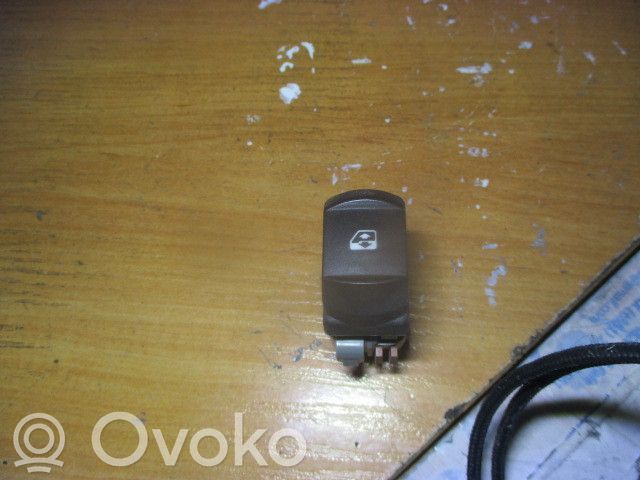 Renault Laguna III Electric window control switch 