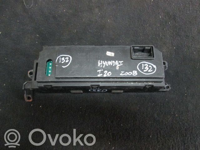Hyundai i20 (PB PBT) Screen/display/small screen 