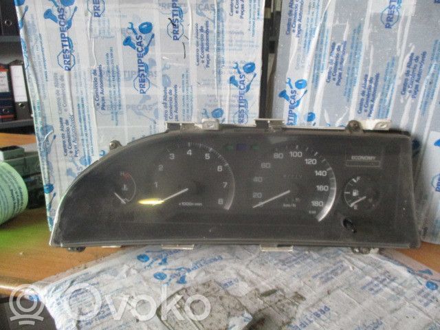 Toyota Corolla E90 Speedometer (instrument cluster) 