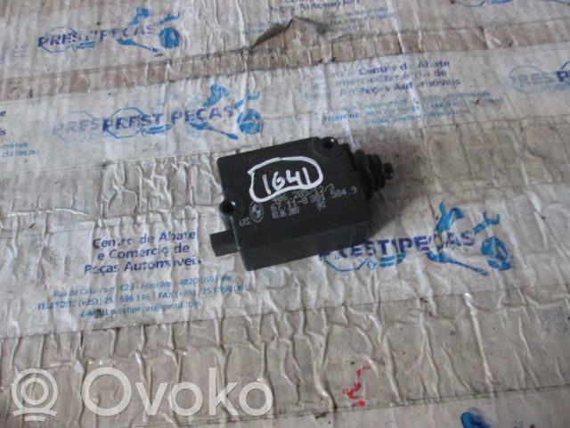 Tailgate exterior lock   8381584