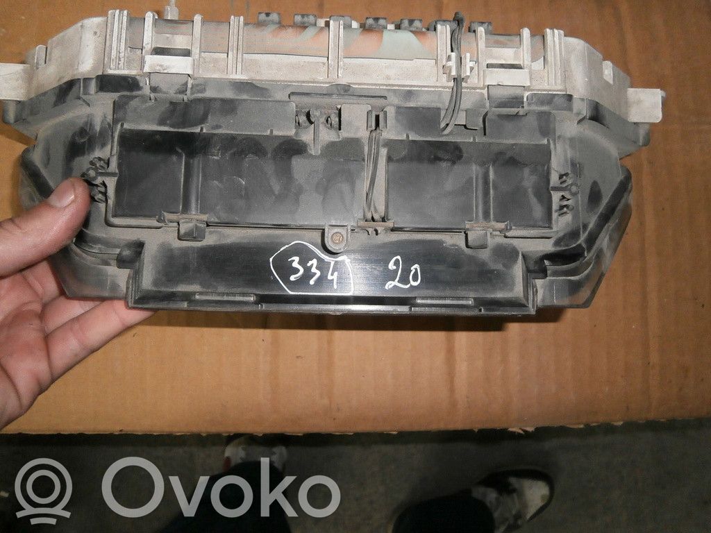 Speedometer (instrument cluster)   HR01302,KM