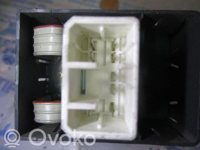 Volvo S40, V40 Comutator/buton multifuncțional 