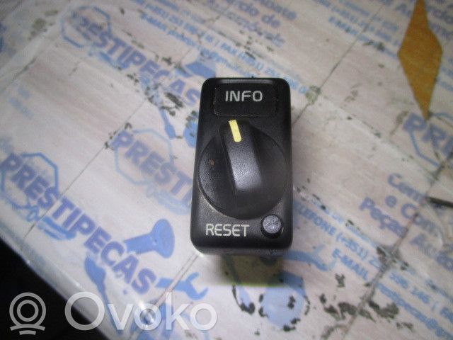 Volvo 850 Comutator/buton multifuncțional 