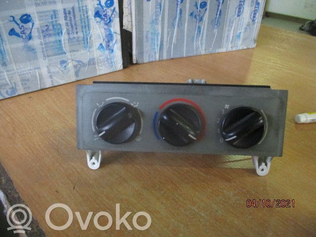 Renault Kangoo I Climate control unit 