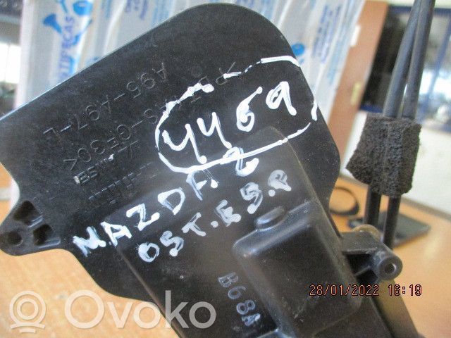 Mazda 2 Galinių durų spyna 