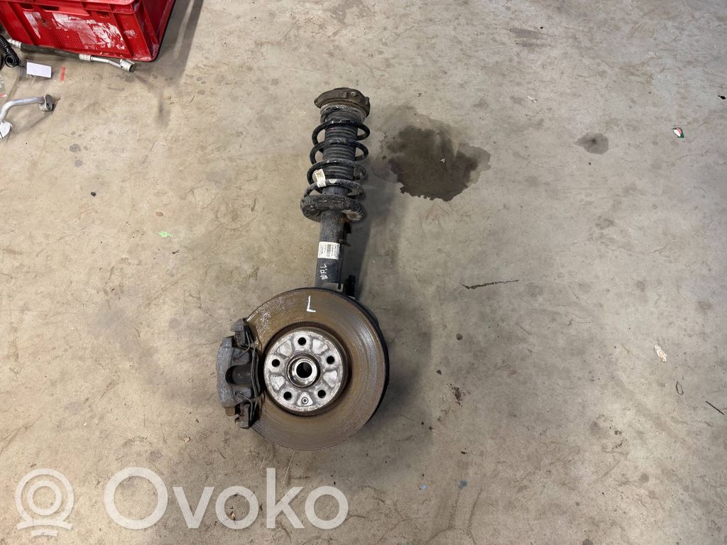 Volkswagen PASSAT B8 USA Zwrotnica koła przedniego 