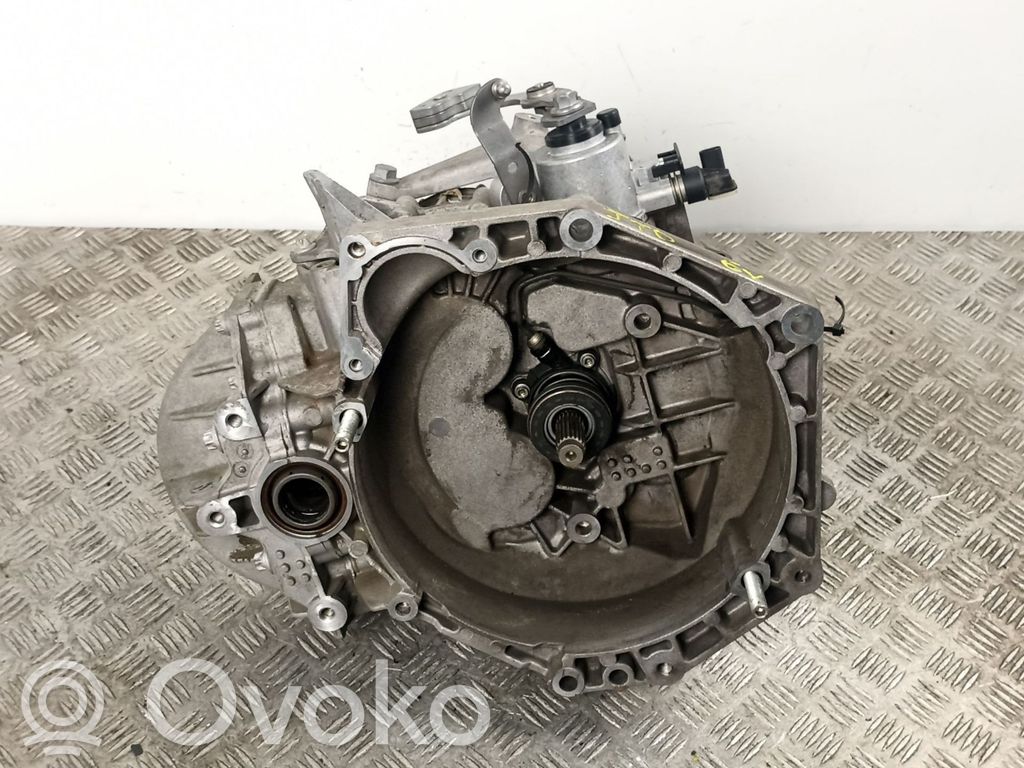 Opel Insignia A Mechaninė 5 pavarų dėžė 