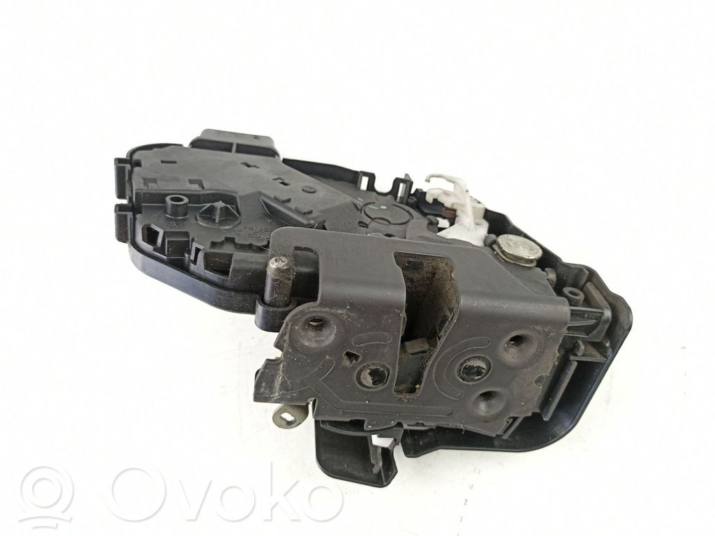 Etuoven lukko   30799303,924000400