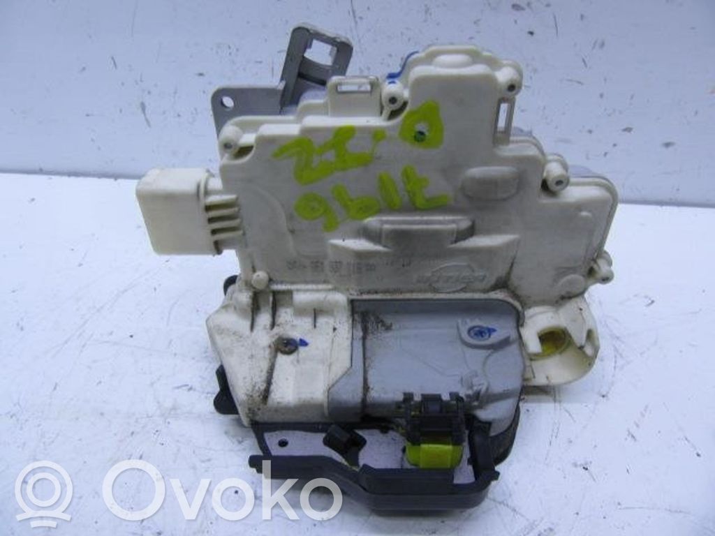 Etuoven lukko   837015