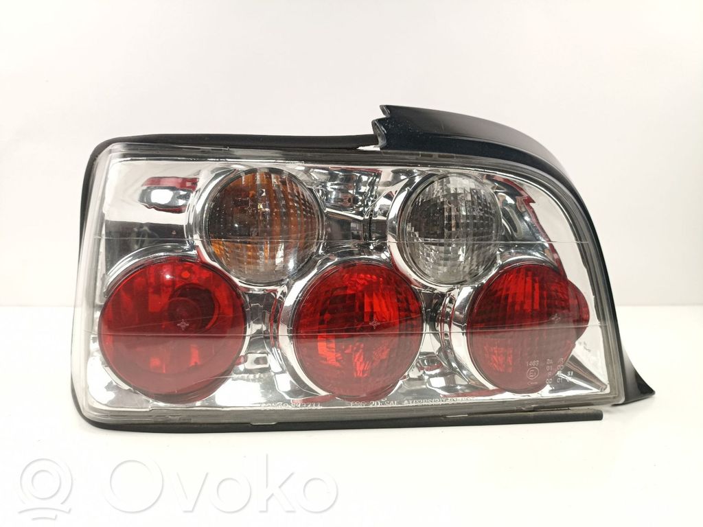 BMW 3 E30 Lampa tylna 