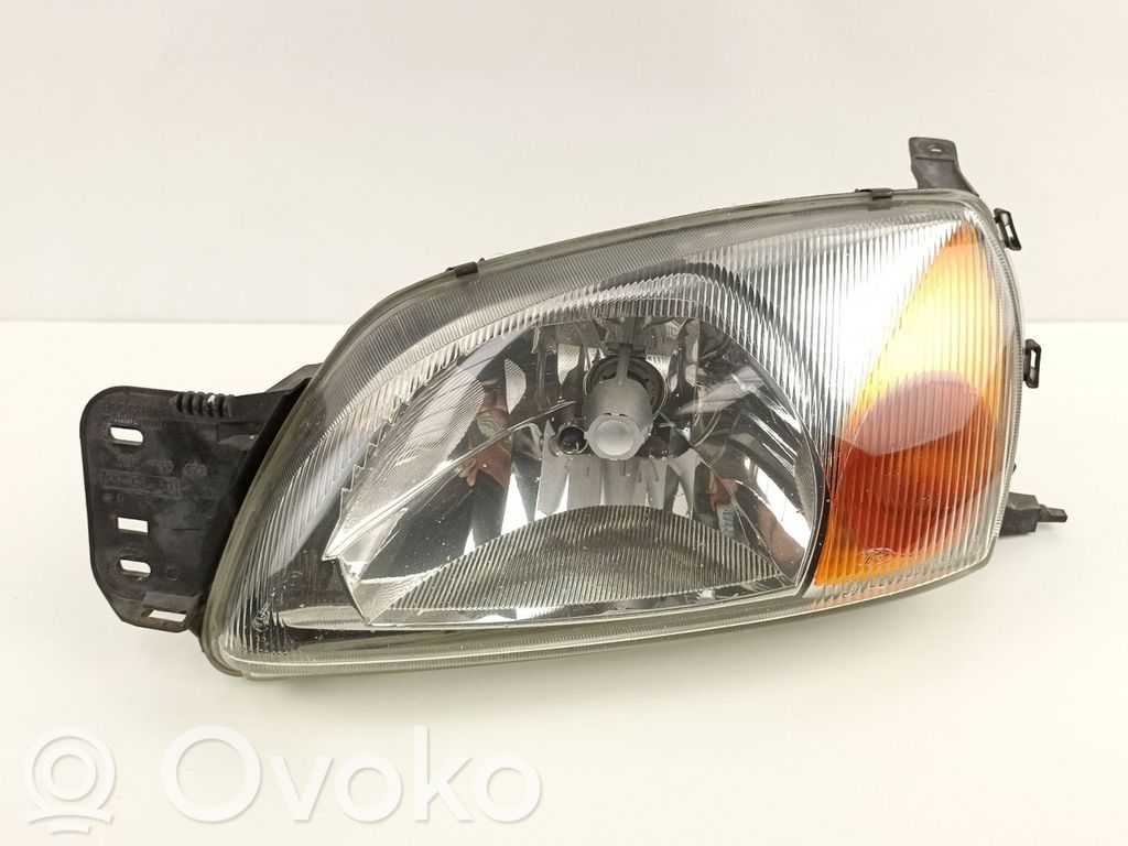 Ford Fiesta Headlight/headlamp 