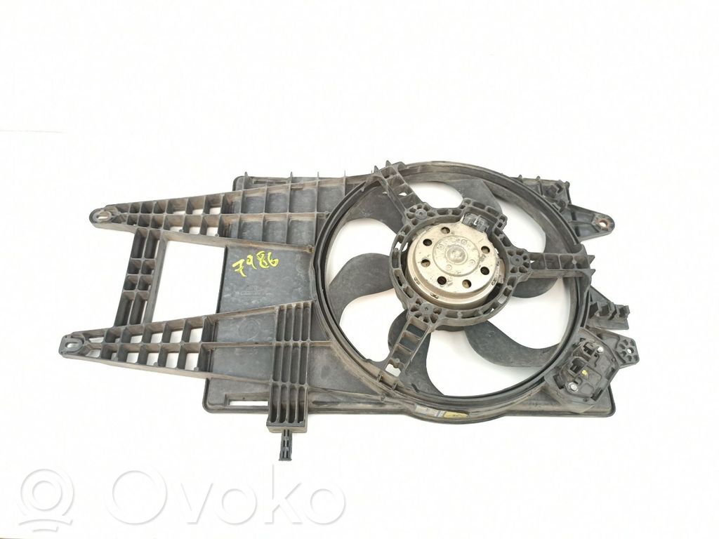 Elektryczny wentylator chłodnicy   51738688,823700600