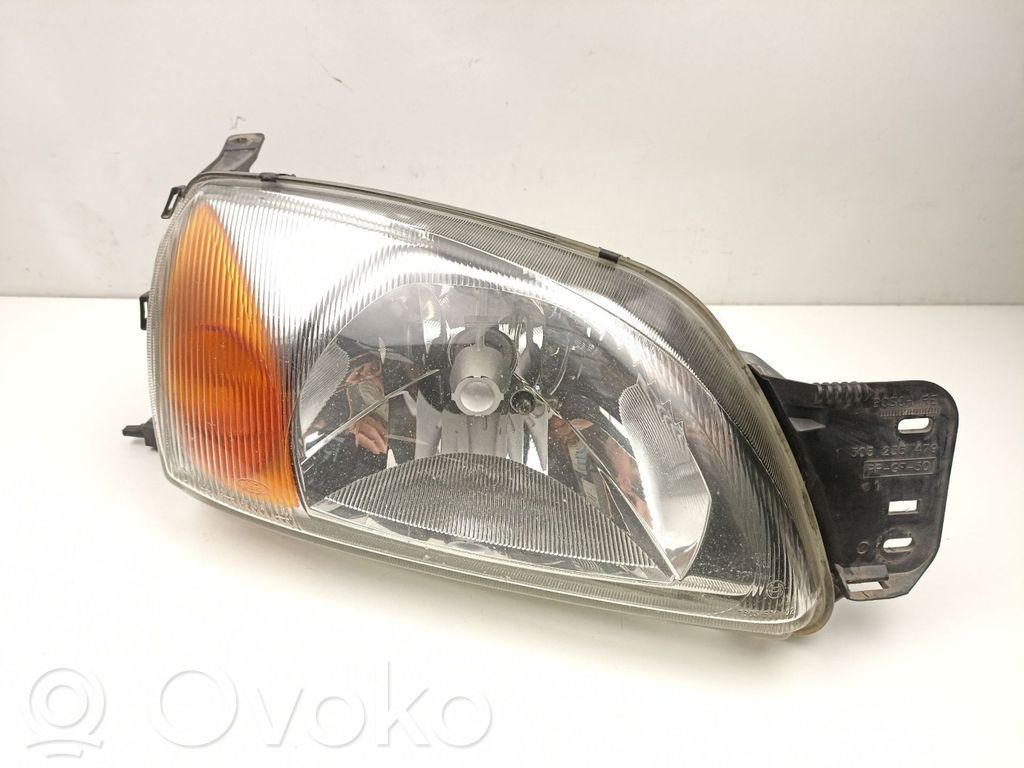 Ford Fiesta Scheinwerfer 