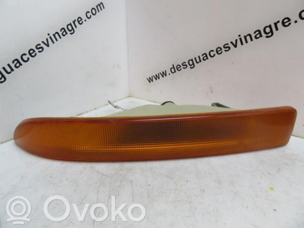 Front indicator light   AMBAR