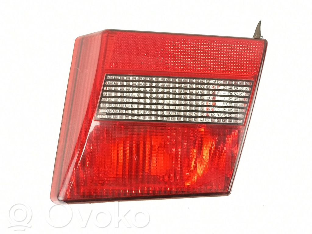 Lancia Dedra Takaluukun takavalot 