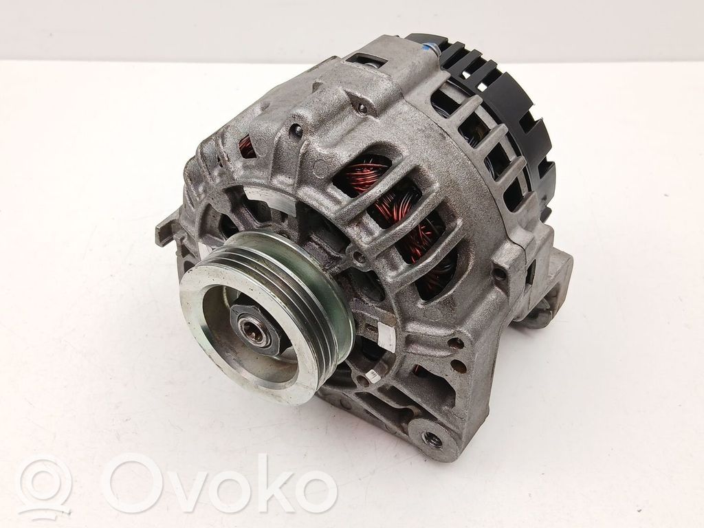 Renault Clio III Alternador 