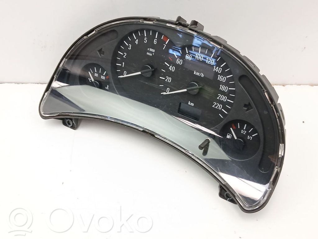 Opel Corsa C Speedometer (instrument cluster) 