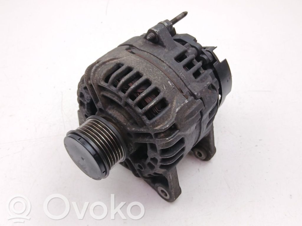 Alternador   8200390675,0124425037