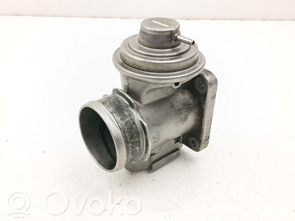 BMW 5 E39 EGR valve 
