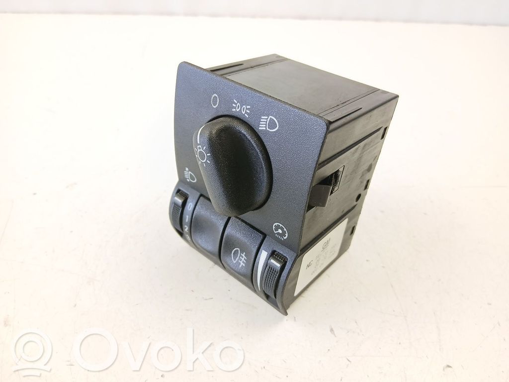 Interruptor de control del panel de luces   9133250,9138348