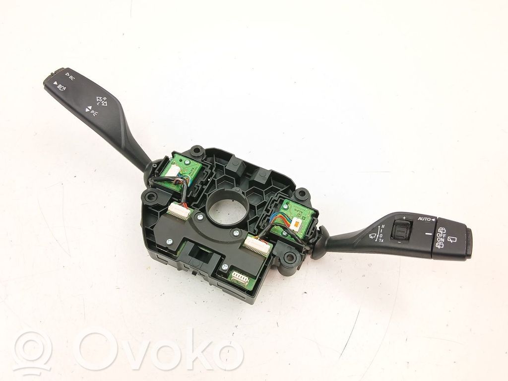 BMW X1 F48 F49 Manetka / Przełącznik wycieraczek 