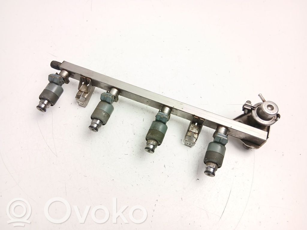 Opel Astra G Inyector de combustible 