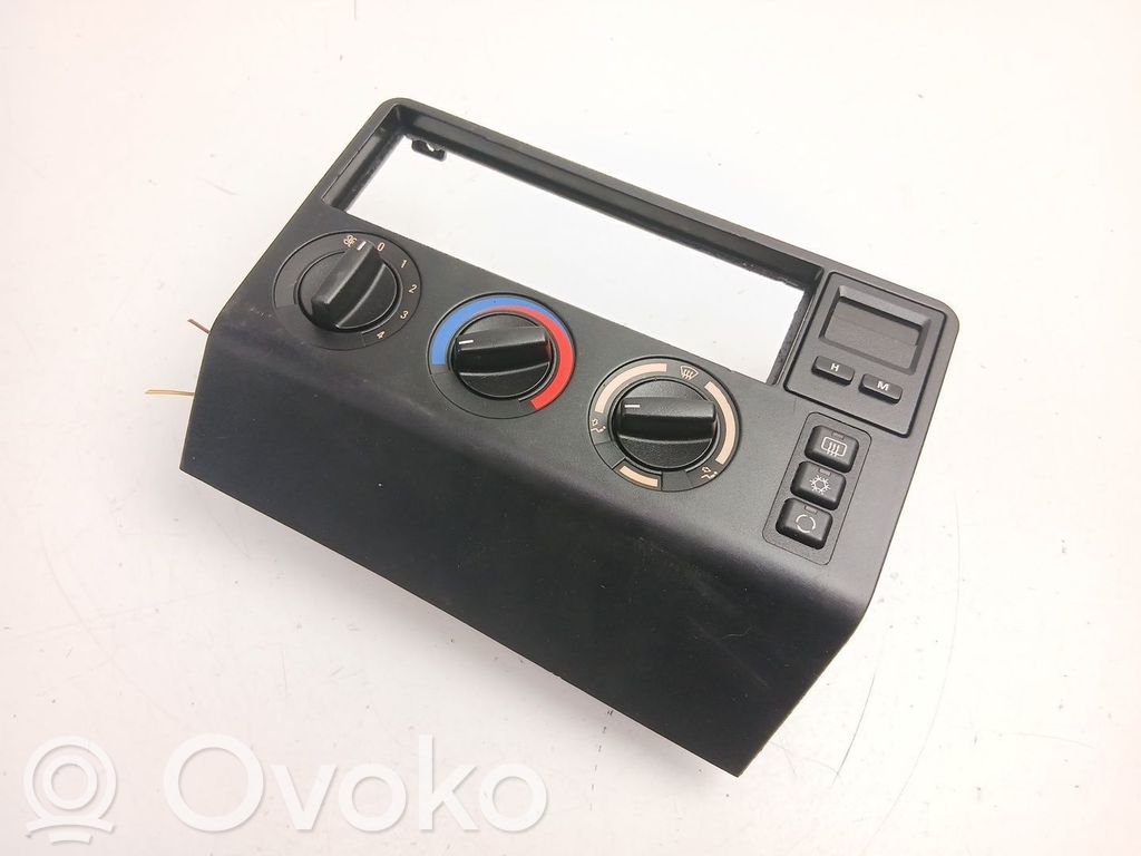 BMW 3 E36 Air conditioner control unit module 