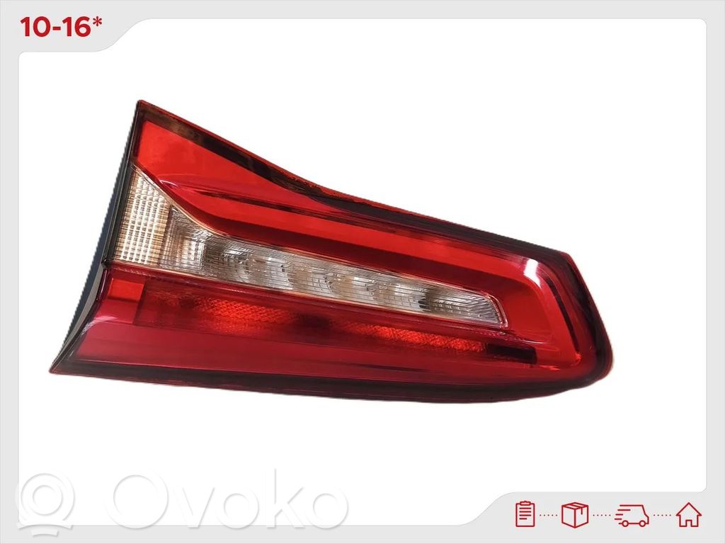 Ford Focus Lampy tylnej klapy bagażnika 