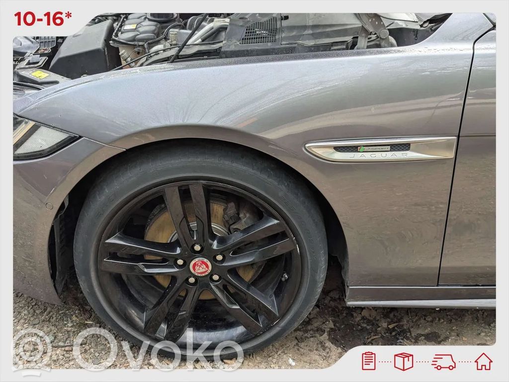 Jaguar XE Fender 