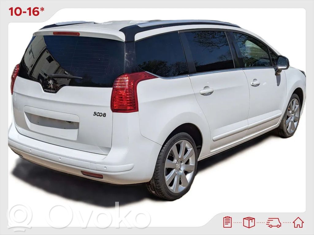 Peugeot 5008 Задняя четверть 