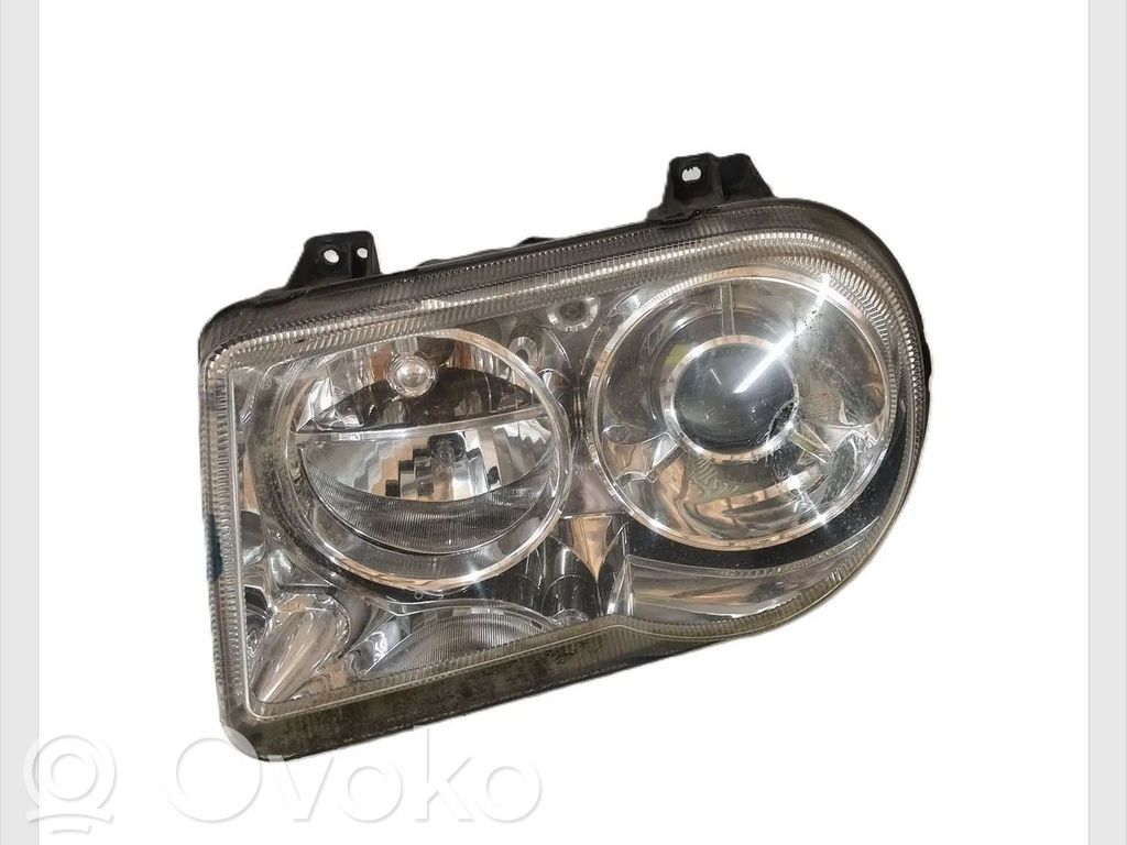 Chrysler 300 - 300C Headlight/headlamp 