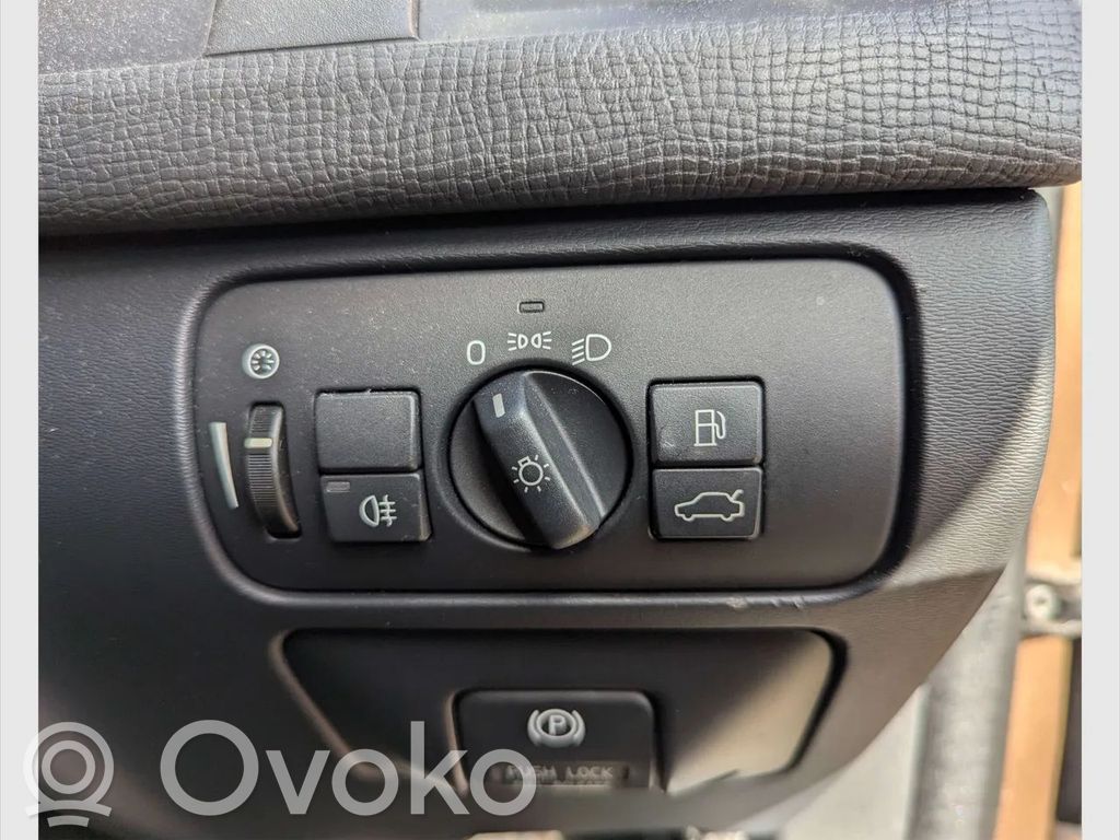 Volvo XC60 Light switch 