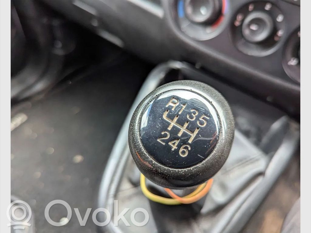 Opel Combo D Caja de cambios manual de 6 velocidades 