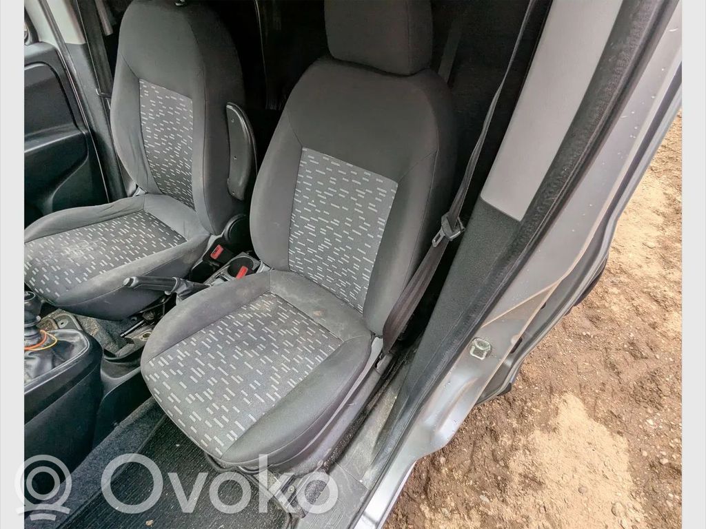 Opel Combo D Beifahrersitz 