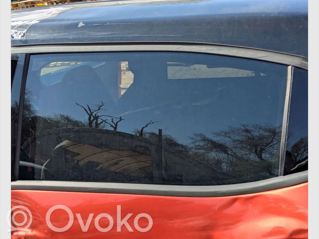 Opel Frontera Rear door window glass 